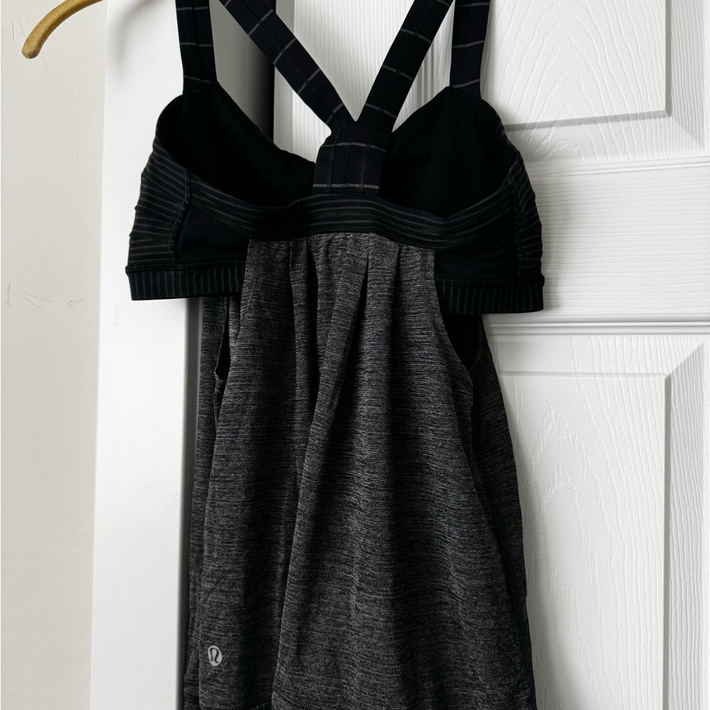 Lululemon top